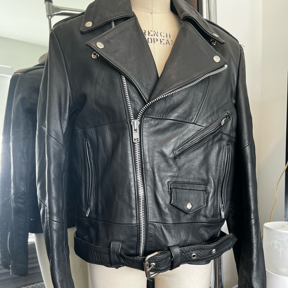 Genuine Leather Moto jacket with quilted lining size Mens Small